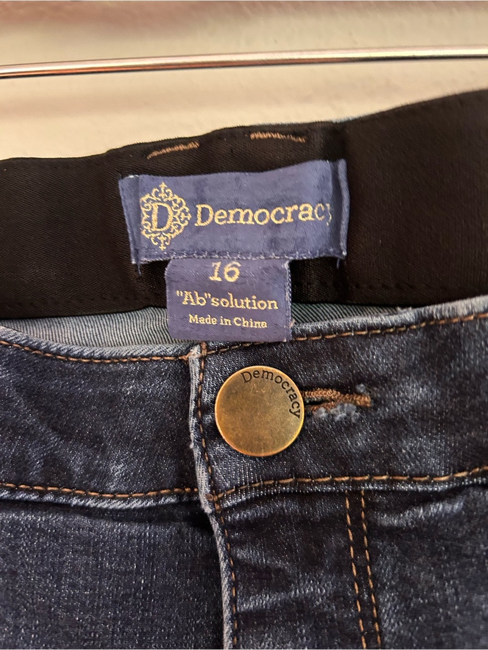 Democracy Women's Indigo Skinny Jeans - Picture 2 of 5